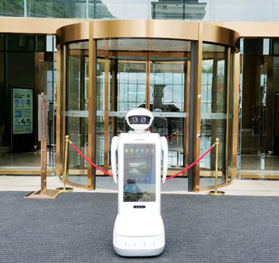 小笨智能  酒店机器人